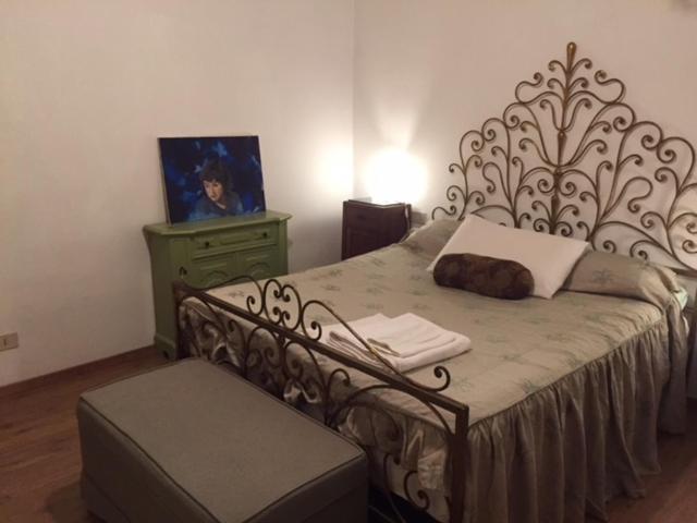 Double Large Room In Santo Spirito Oltrarno Florence Ngoại thất bức ảnh